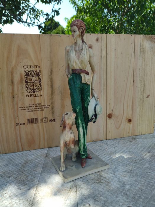 Conjunto de 3 estátuas em cerâmica