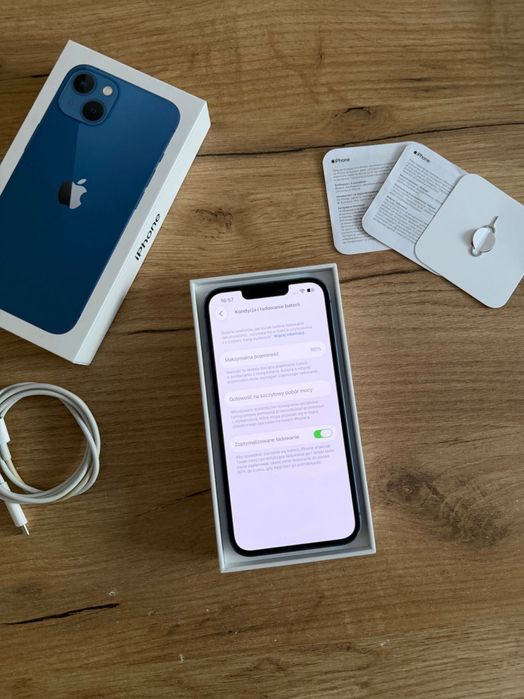 iPhone 13 - 128GB - 86% BATERII