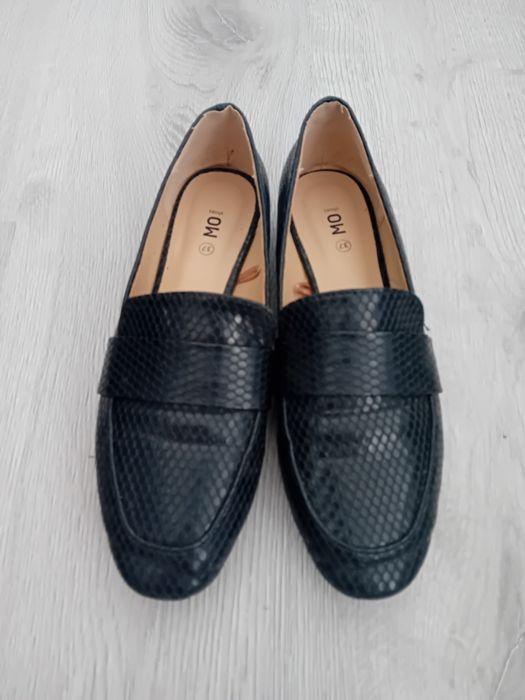 Sapatos de mulher, 37