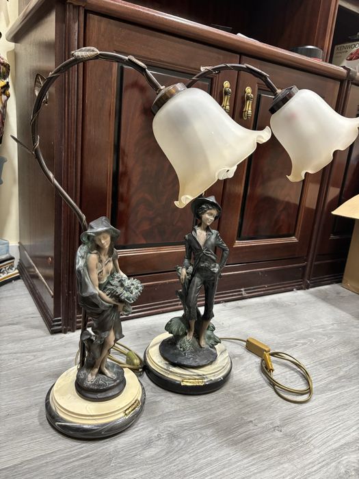 Par de candeeiros - Figuras Decorativas e Abajures de Vidro