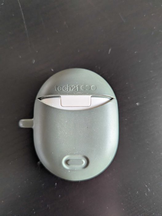 Caixa Google Pixel Buds A + capa protetora tech21