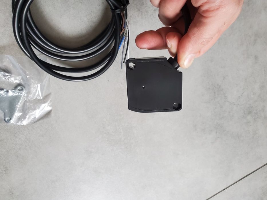 Оптичний датчик Autonics BEN300-DDT omron e3jk-rr12 для воріт