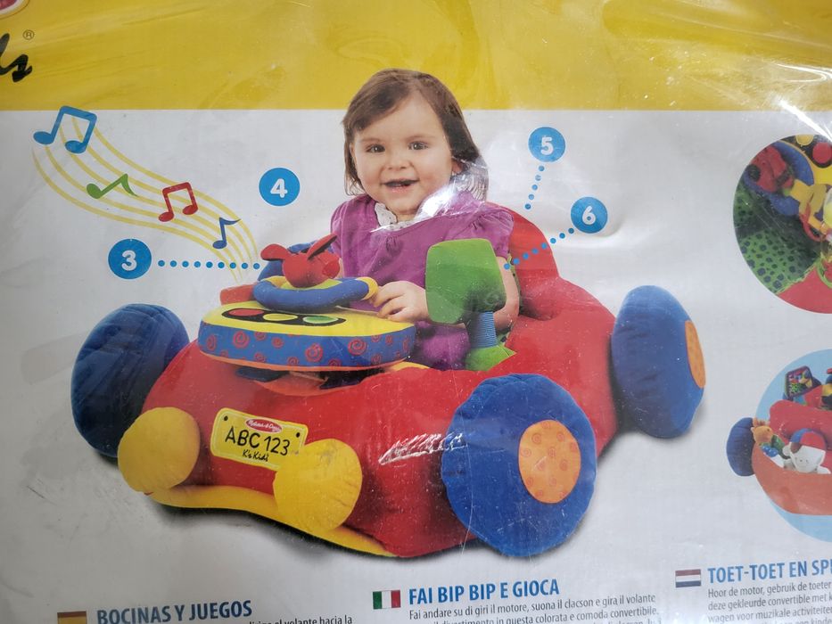 Pluszowy samochodzik siedzisko z interaktywną kierownicą