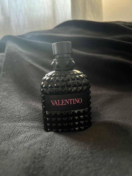 Valentino Born in Roma Extradose