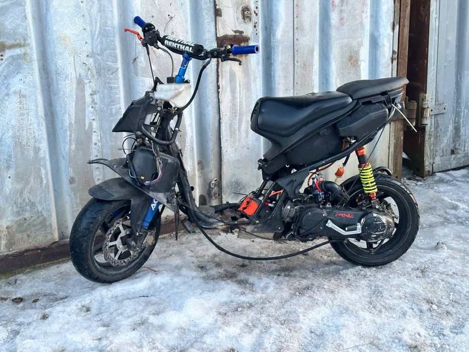 Продам aprilia SR 50  3-поколения