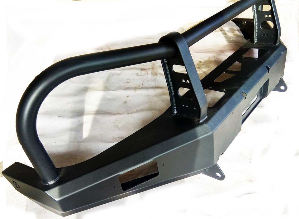 Бампер Chevrolet Niva ВАЗ 2123 силовой передний