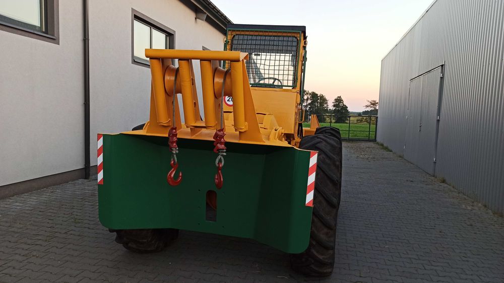 Ciągnik Leśny Zrywkowy LKT 81 TURBO