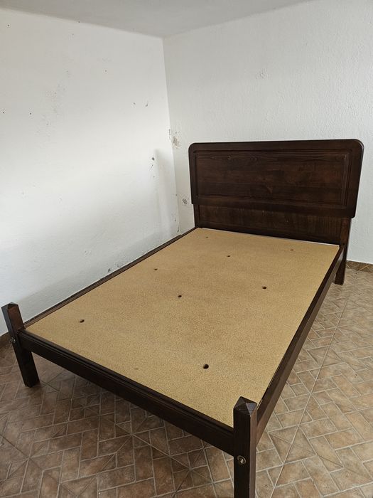 Cama de casal madeira