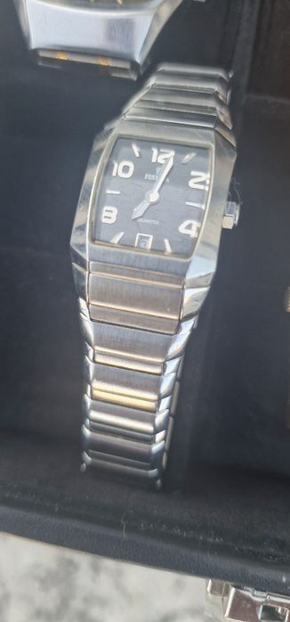 Relogios de mulher corda alta gama novos raros.