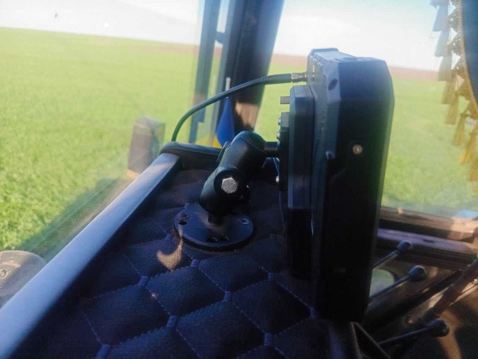 MAXIMUS GUIDE Агронавігатор, курсовказівник, GPS навігація для обприскування, внесення добрив