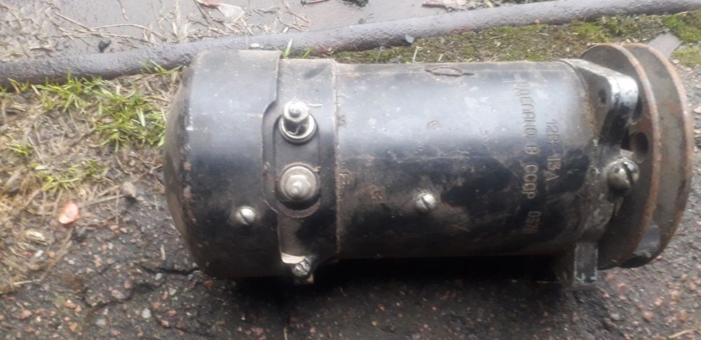 Продам генератор 12в -13а із релем,до трактора новий. Радянського