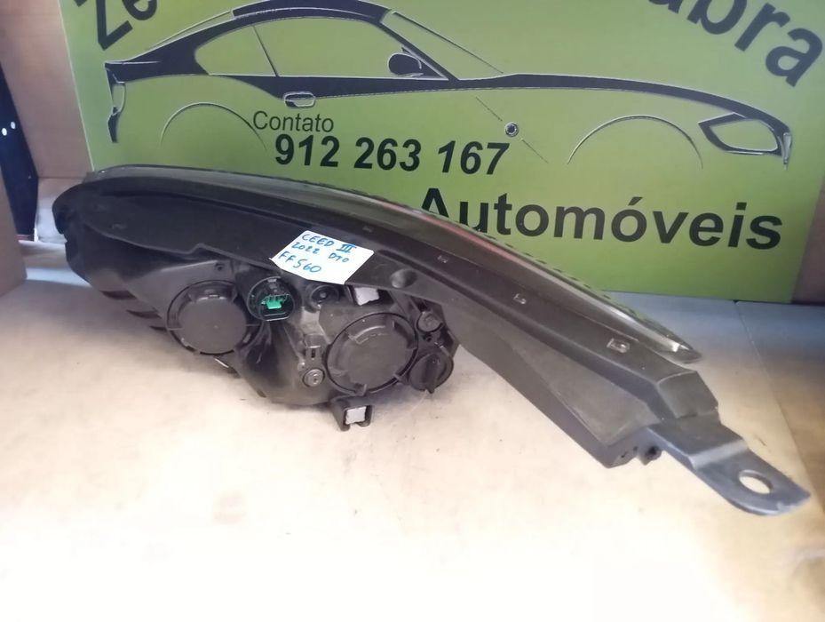 KIA CEED III (CD) - FAROL DIRETO - FF560