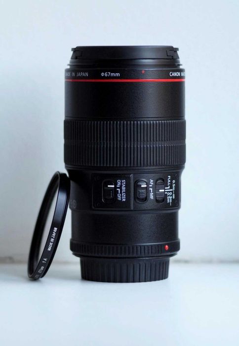 Canon EF 100mm f/2.8L Macro IS USM