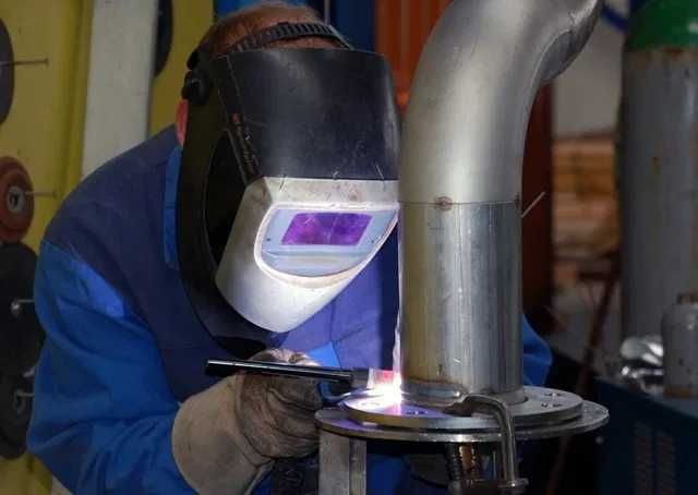 Сварщик-сантехник на выезде. Трубы газ, вода, отопление, котлы, стояки