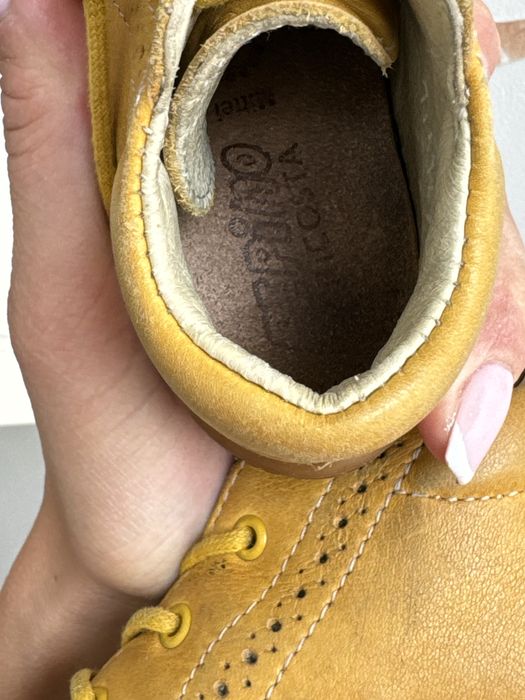 Buciki skórzane zabezpieczone palce