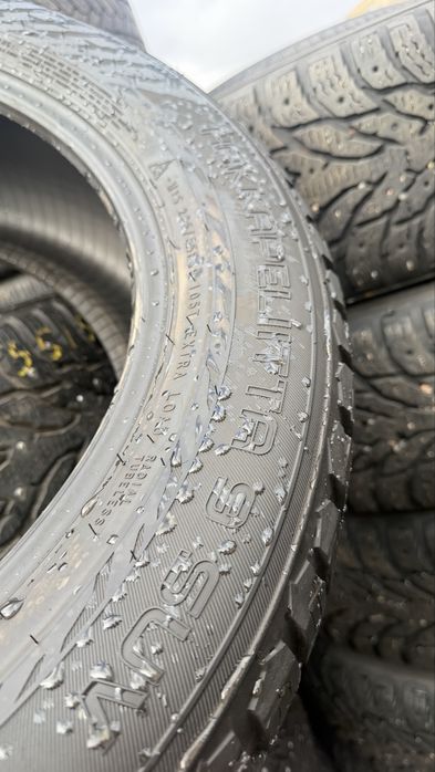 235/55/19 Nokian Hakkapeliitta 9