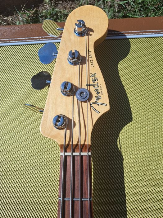 Gitara basowa Fender  Jazz.