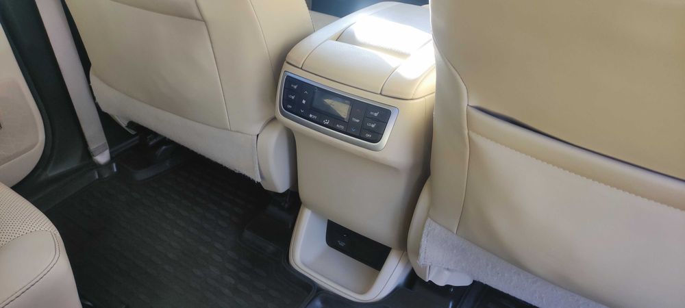 Toyota Highlander Limited 2016 hybrid