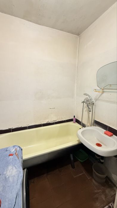 Продаж 3х кімнатноі , вул. Радунська 38, Троєщина