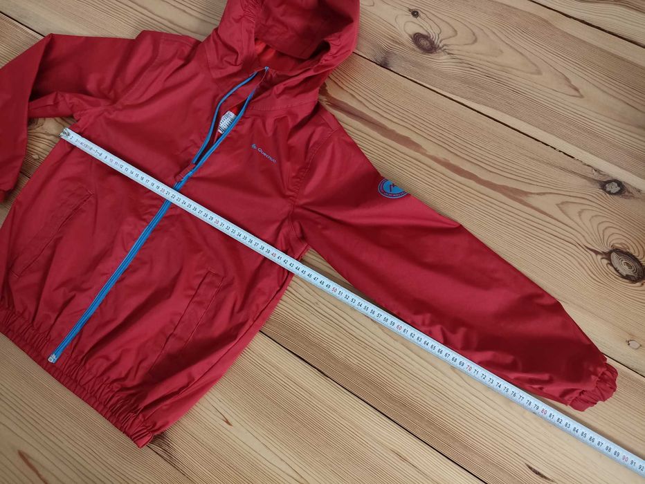 Kurtka wiatrówka wodoodporna Quechua rozm. 140