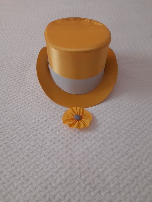 Chapéu amarelo de traje académico-Tamanho 58