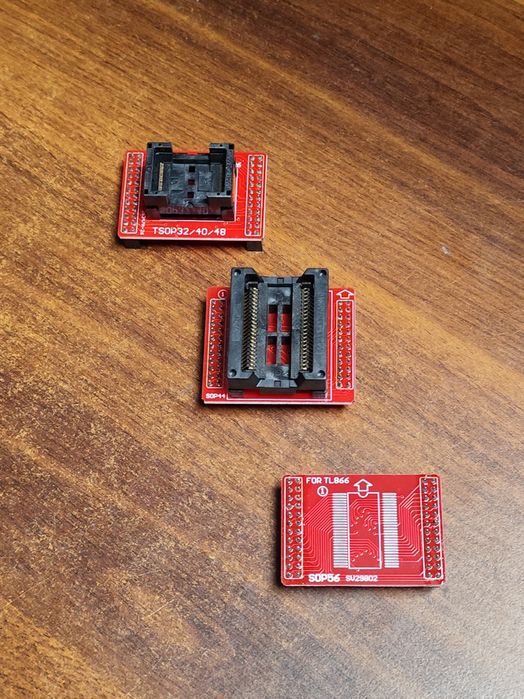Zestaw adapterów do programatora TL866