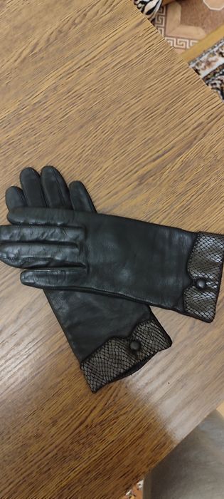 Перчатки жіночі шкіряні