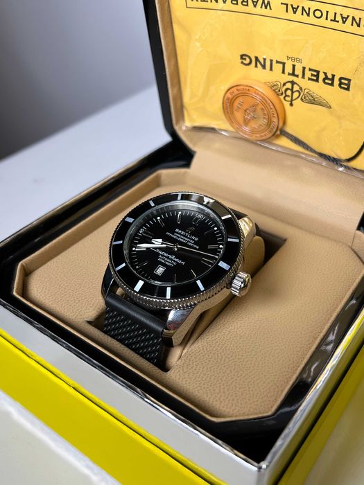 Часы Breitling Superocean Heritage B20 AB2010121B1S1