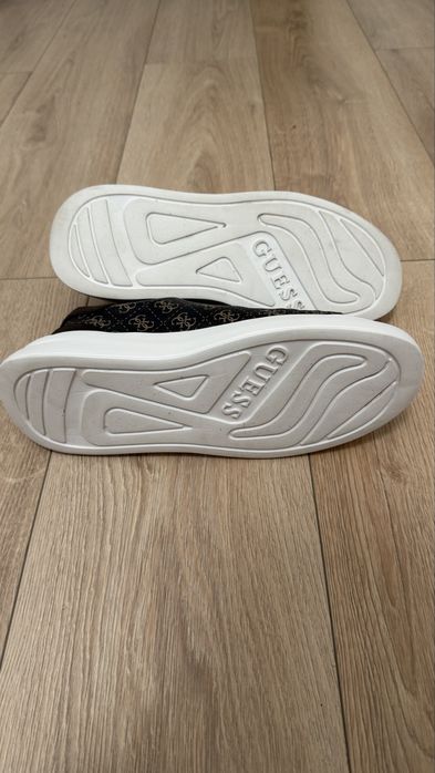 Buty meskie Guess r.44