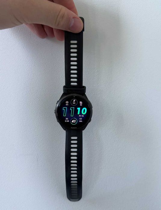 Smartwatch Garmin Forerunner 965 + Czujnik tętna Garmin HRM-PRO