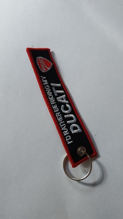 Breloczek Ducati, dwustronnie haftowany