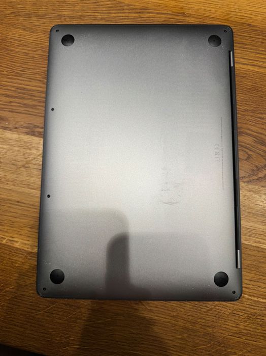 Macbook Pro Mac OsX 2019 13" 16GB 1,4 Quad-Core Intel Core i5 Szary