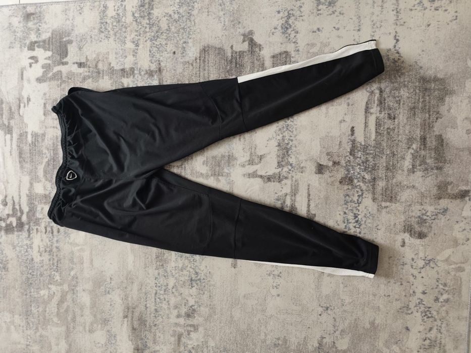 Sportowe spodnie nike