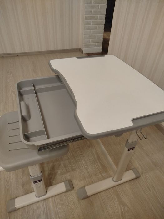 Комплект Cubby Sorpresa Grey парта + стілець трансформери