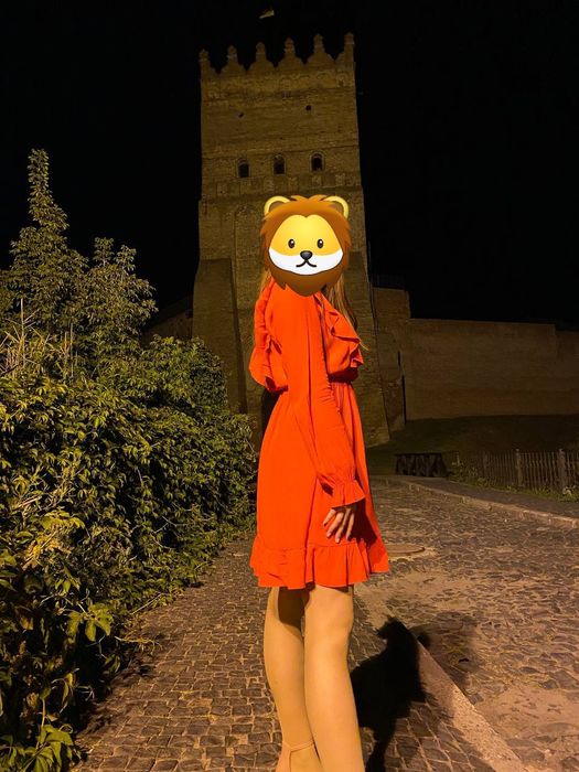 Продам Плаття з рюшками