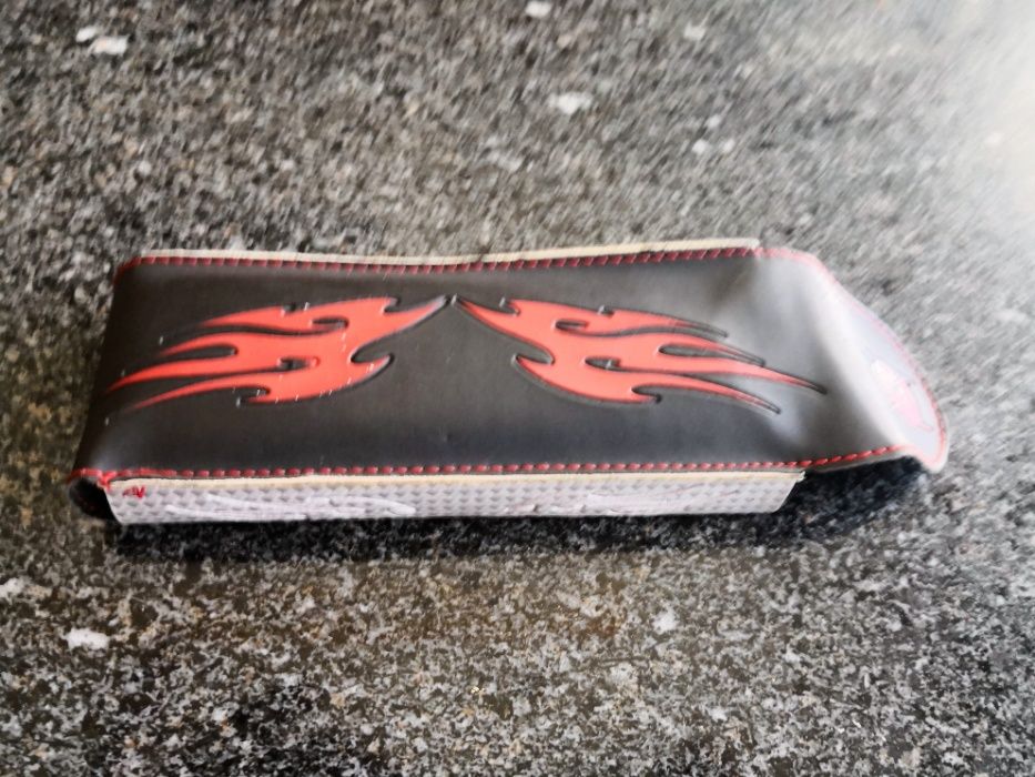 Caixa de Óculos Hot Wheels