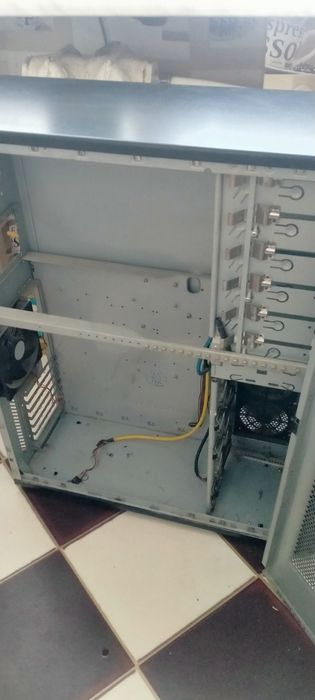 Сервер,  ,,CHIEFTEC,,WH-01 B-B 400W