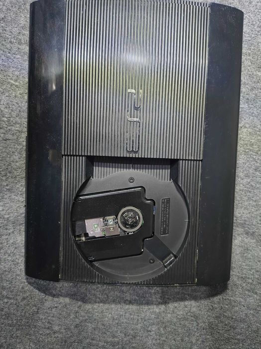 Playstation 3 Super Slim pudełko 2 pady dysk 250gb ps3