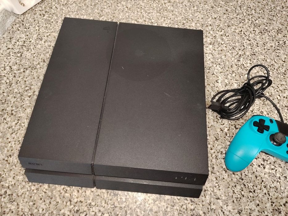 PlayStation 4 + Comando USB