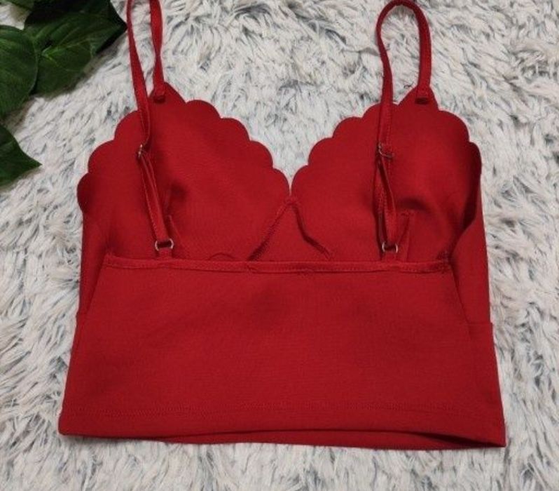 Жіночий топ гарний