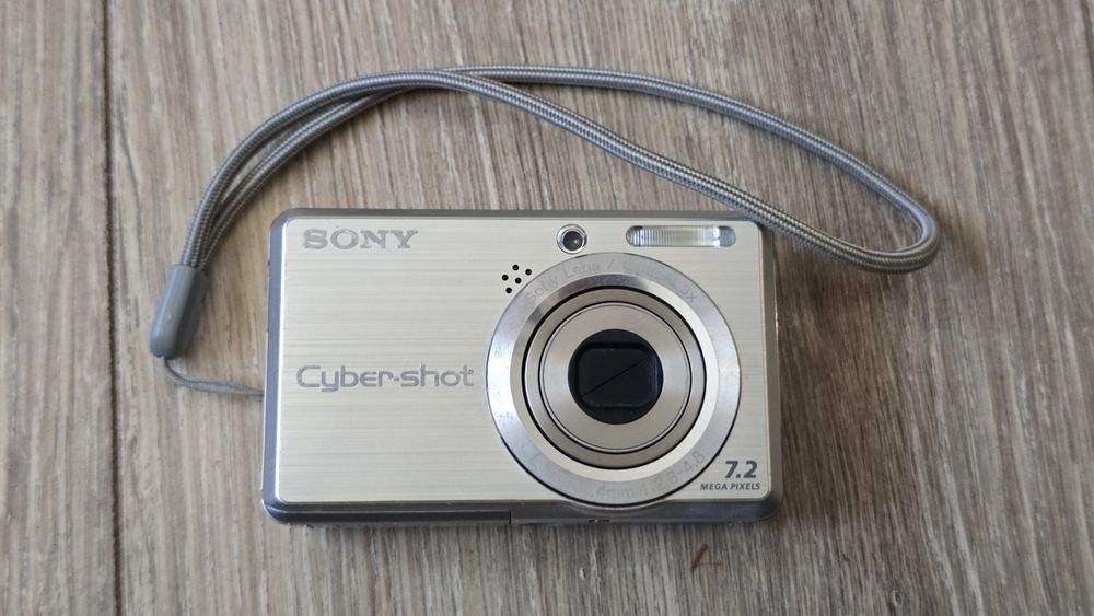 Продам Sony cybershot dsc s 750