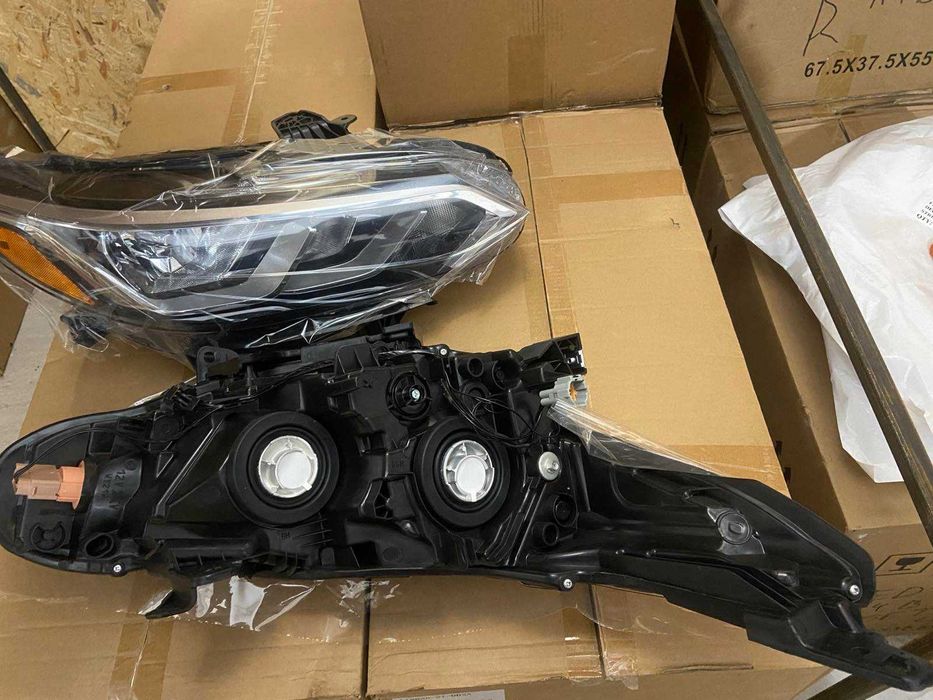 Nissan Sentra комплект фар 2019-2024 26060-6LB0A