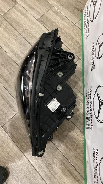 Mercedes  W 206 C клас фара права  led USA США