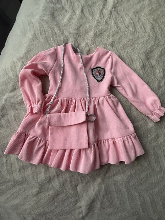 Сукня для дівчинки