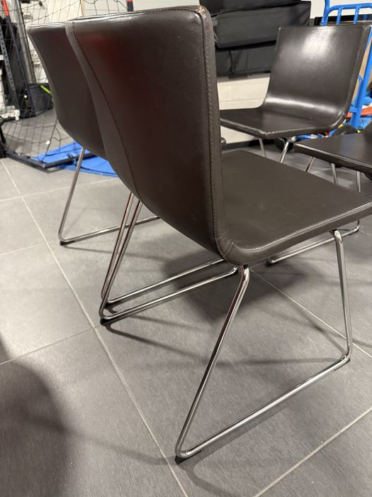 4 cadeiras de pele para mesa de jantar