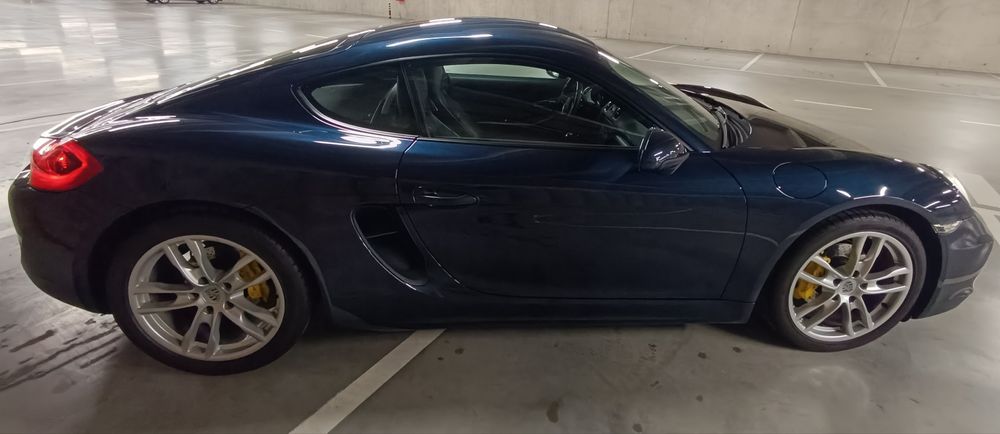 Porsche Cayman 2.7