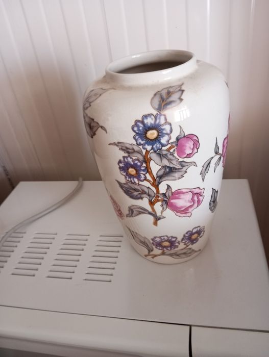 Velharias para desocupar de decoração