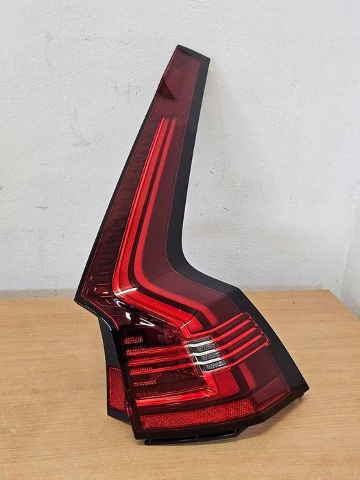 lampa tylna prawa volvo v90 v90 cc lift 2021- 32337138