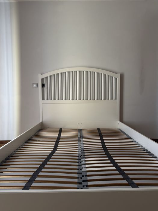Cama Ikea - Muito bom Estado.