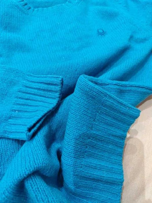 Sweter turkusowy Benetton XS